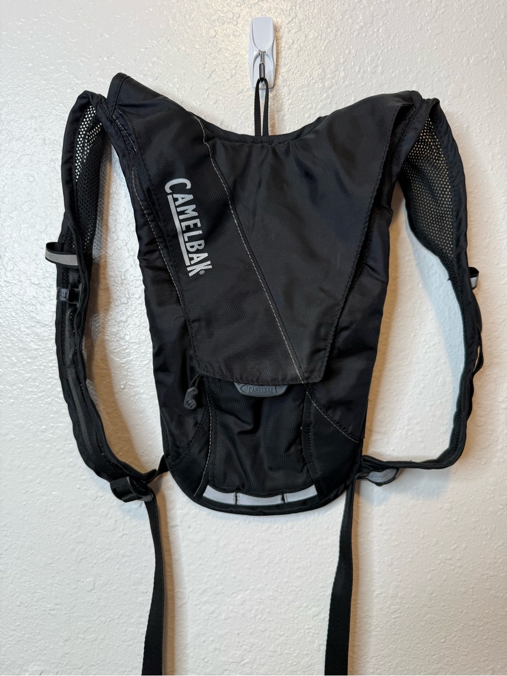 Camelbak Hydrobak Hydration Pack 1.5 Liter Camping Hiking Running No Bladder